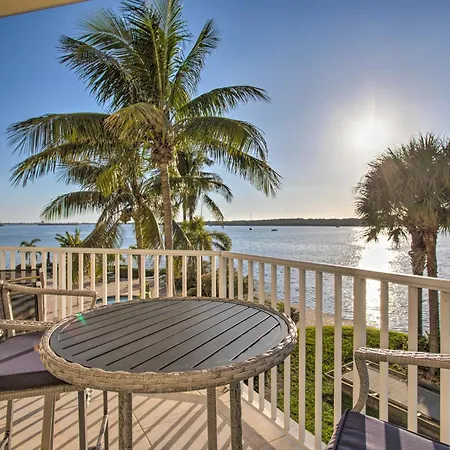 Bayfront Retreat Private Balcony And Pool Access! Appartement